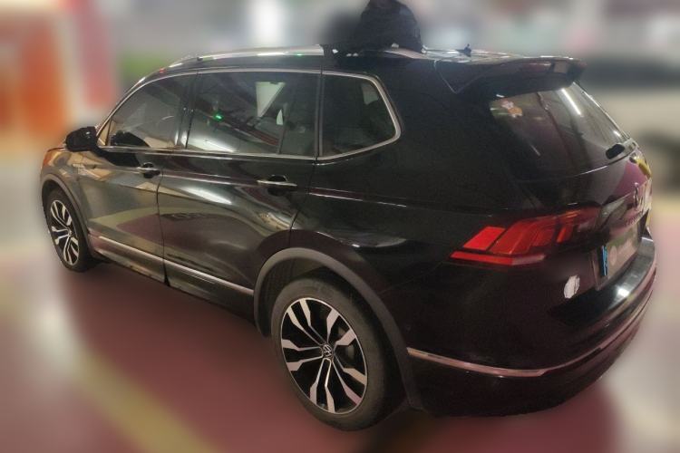 Used Volkswagen Tiguan L 2021 330TSI Automatic Two-Wheel Drive R-Line Enhanced Edition Rear Left 45 Deg