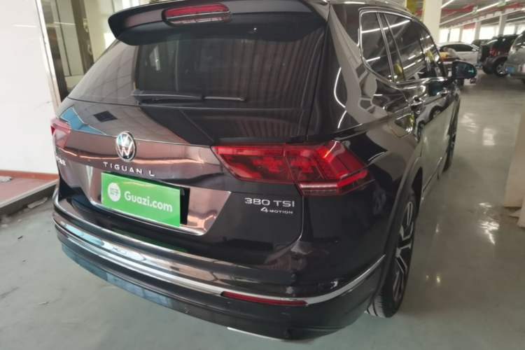 Used Volkswagen Tiguan L 2021 380TSI Automatic All-Wheel Drive R-Line Comfort Plus 7-Seater Rear Right 45 Deg
