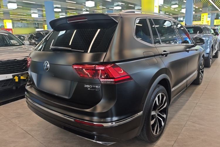 Used Volkswagen Tiguan L 2021 380TSI Automatic All-Wheel Drive R-Line Comfort Plus 7-Seater Rear Right 45 Deg