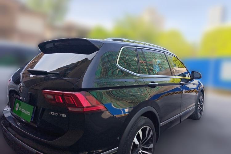 Used Volkswagen Tiguan L 2021 330TSI Automatic Two-Wheel Drive R-Line Enhanced Edition Rear Right 45 Deg