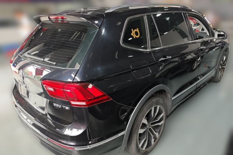 Used Volkswagen Tiguan L 2021 330TSI Automatic Two-Wheel Drive R-Line Enhanced Edition Rear Right 45 Deg