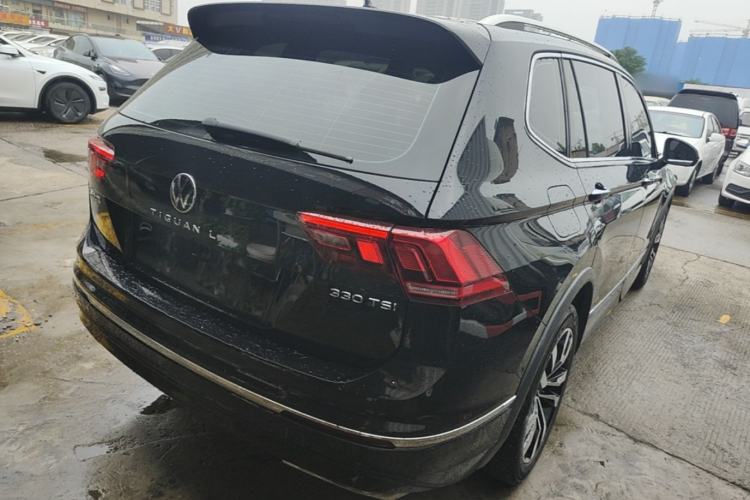 Used Volkswagen Tiguan L 2021 330TSI Automatic Two-Wheel Drive R-Line Enhanced Edition Rear Right 45 Deg