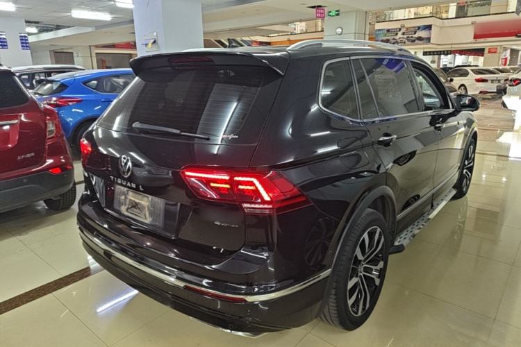 Used Volkswagen Tiguan L 2021 380TSI Automatic All-Wheel Drive R-Line Comfort Plus 7-Seater Rear Right 45 Deg