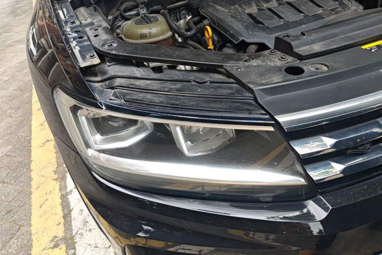 Used Volkswagen Tiguan L 2021 330TSI Automatic Two-Wheel Drive R-Line Enhanced Edition Right Front Headlight