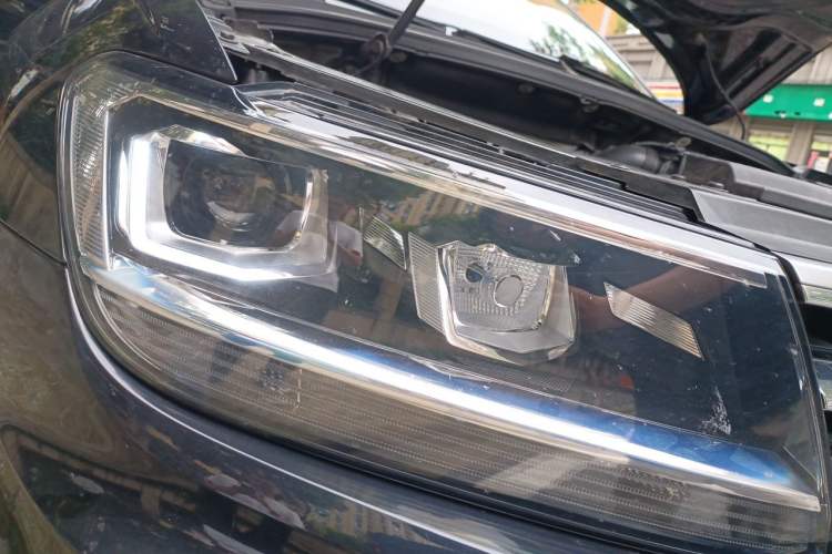 Used Volkswagen Tiguan L 2021 330TSI Automatic Two-Wheel Drive R-Line Enhanced Edition Right Front Headlight
