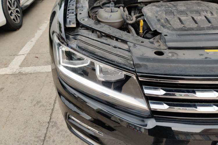 Used Volkswagen Tiguan L 2021 330TSI Automatic Two-Wheel Drive Smart Edition Right Front Headlight