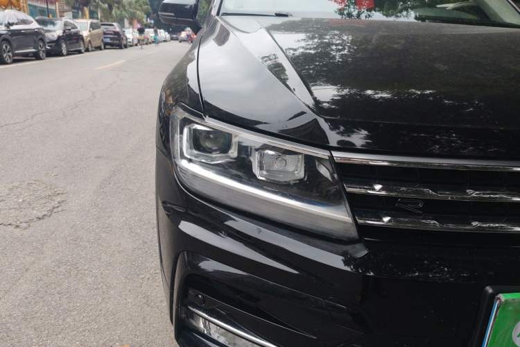 Used Volkswagen Tiguan L 2021 330TSI Automatic Two-Wheel Drive R-Line Enhanced Edition Right Front Headlight