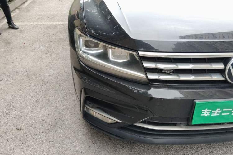 Used Volkswagen Tiguan L 2021 330TSI Automatic Two-Wheel Drive R-Line Enhanced Edition Right Front Headlight