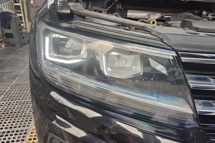 Used Volkswagen Tiguan L 2021 280TSI Automatic Two-Wheel Drive Smart Edition Right Front Headlight