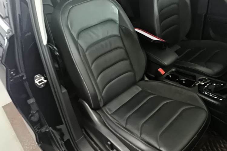 Used Volkswagen Tiguan L 2021 330TSI Automatic Two-Wheel Drive R-Line Enhanced Edition Right Front Seat