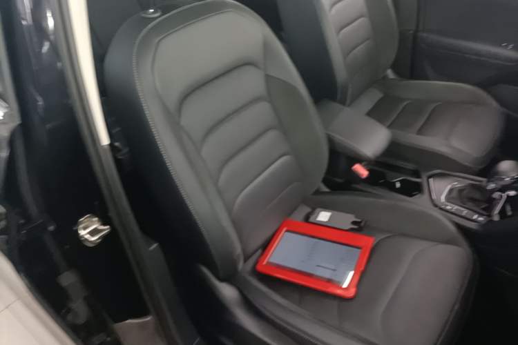 Used Volkswagen Tiguan L 2021 330TSI Automatic Two-Wheel Drive Smart Edition Right Front Seat