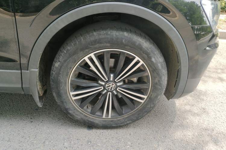 Used Volkswagen Tiguan L 2021 330TSI Automatic Two-Wheel Drive Smart Edition Right Front Wheel Hub