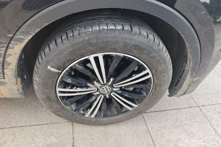 Used Volkswagen Tiguan L 2021 330TSI Automatic Two-Wheel Drive Smart Edition Right Front Wheel Hub