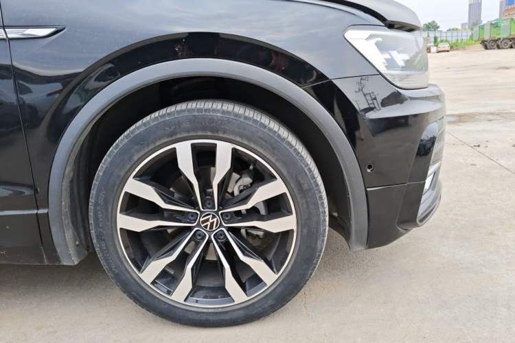 Used Volkswagen Tiguan L 2021 330TSI Automatic Two-Wheel Drive R-Line Enhanced Edition Right Front Wheel Hub