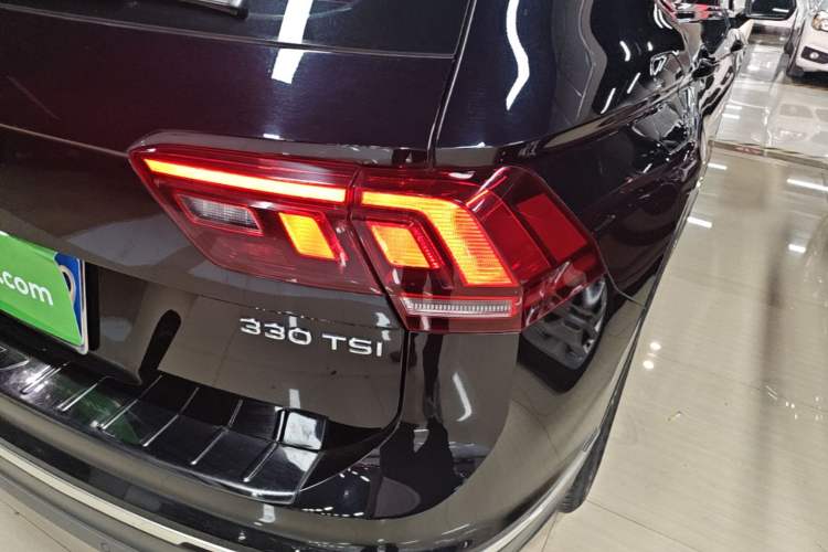 Used Volkswagen Tiguan L 2021 330TSI Automatic Two-Wheel Drive Comfort Edition Right Rear Taillight