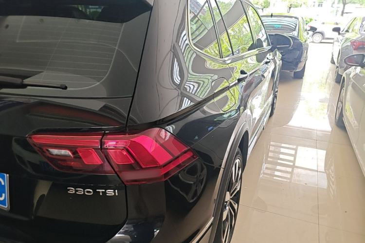 Used Volkswagen Tiguan L 2021 330TSI Automatic Two-Wheel Drive R-Line Enhanced Edition Right Rear Taillight