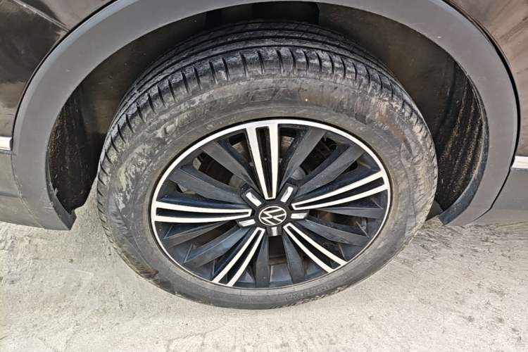 Used Volkswagen Tiguan L 2021 280TSI Automatic Two-Wheel Drive Smart Edition Right Rear Wheel Hub