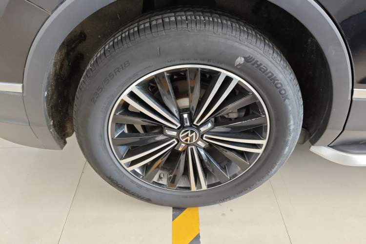 Used Volkswagen Tiguan L 2021 330TSI Automatic Two-Wheel Drive Smart Edition Right Rear Wheel Hub