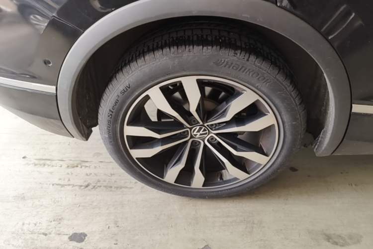 Used Volkswagen Tiguan L 2021 330TSI Automatic Two-Wheel Drive R-Line Enhanced Edition Right Rear Wheel Hub