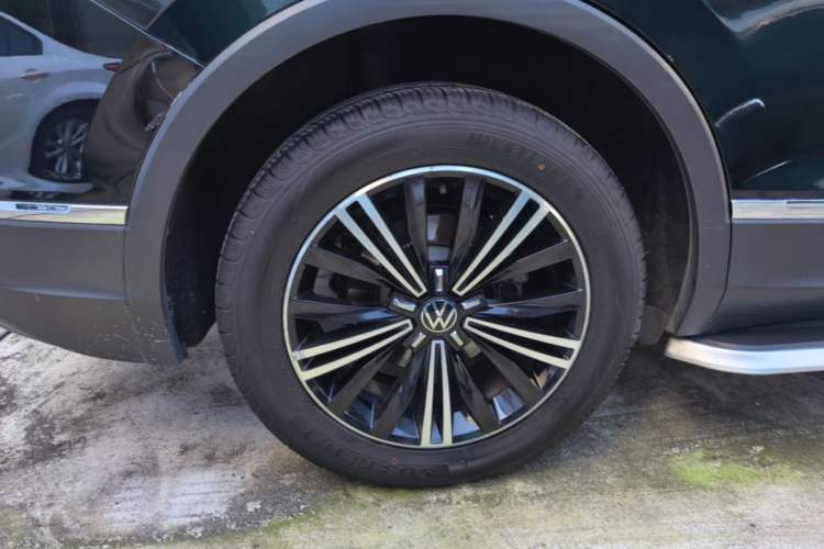 Used Volkswagen Tiguan L 2021 330TSI Automatic Two-Wheel Drive Smart Edition Right Rear Wheel Hub