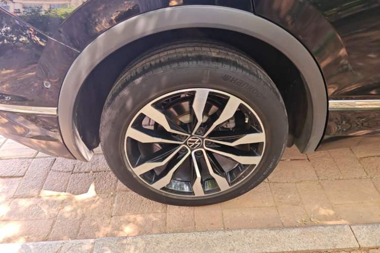 Used Volkswagen Tiguan L 2021 330TSI Automatic Two-Wheel Drive R-Line Enhanced Edition Right Rear Wheel Hub