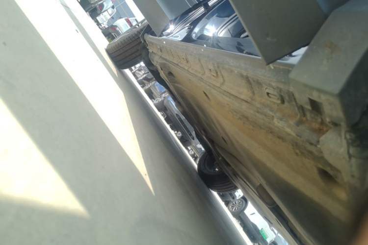 Used Volkswagen Tiguan L 2021 330TSI Automatic Two-Wheel Drive Comfort Edition Right Side Sill