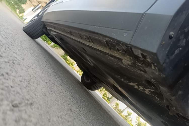 Used Volkswagen Tiguan L 2021 330TSI Automatic Two-Wheel Drive Smart Edition Right Side Sill