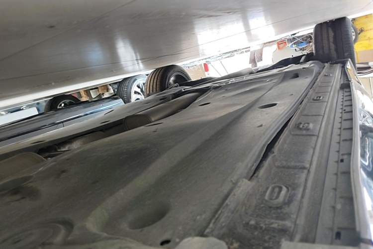 Used Volkswagen Tiguan L 2021 330TSI Automatic Two-Wheel Drive R-Line Enhanced Edition Right Side Sill