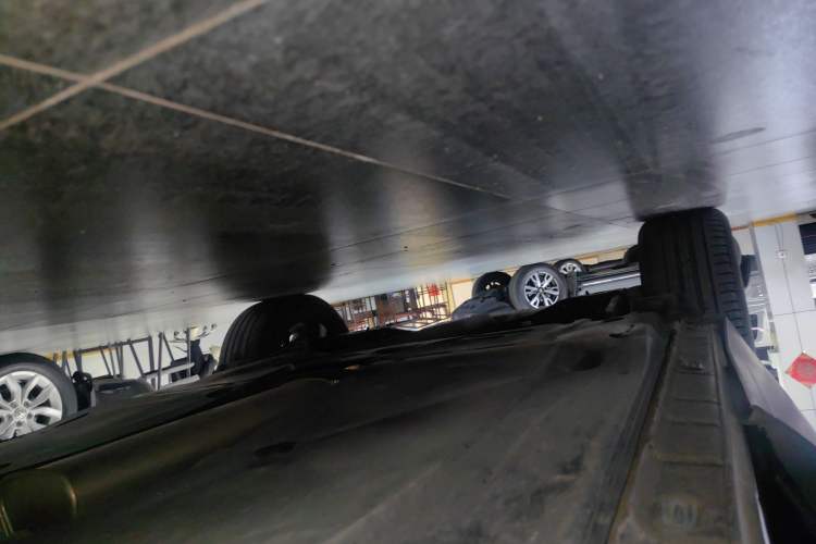 Used Volkswagen Tiguan L 2021 330TSI Automatic Two-Wheel Drive Smart Edition Right Side Sill