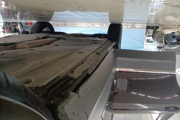 Used Volkswagen Tiguan L 2021 330TSI Automatic Two-Wheel Drive Smart Edition Right Side Sill