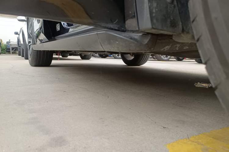 Used Volkswagen Tiguan L 2021 330TSI Automatic Two-Wheel Drive R-Line Enhanced Edition Right Side Sill