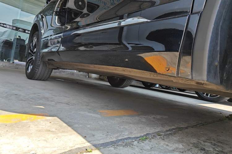 Used Volkswagen Tiguan L 2021 330TSI Automatic Two-Wheel Drive R-Line Enhanced Edition Right Side Sill