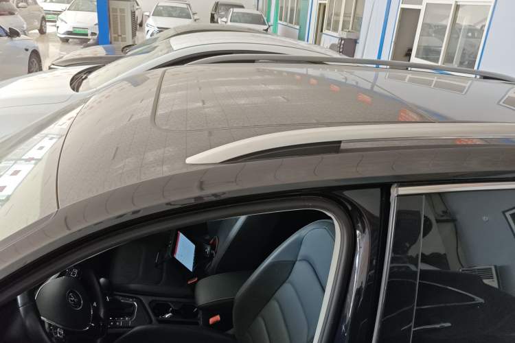 Used Volkswagen Tiguan L 2021 330TSI Automatic Two-Wheel Drive Smart Edition Roof