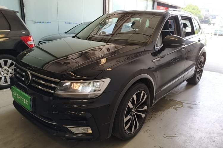 Used Volkswagen Tiguan L 2021 330TSI Automatic Two-Wheel Drive R-Line Enhanced Edition Guazi used car, China used car export, Used car for sale, Used Volkswagen cars, Cheapest cars for sale