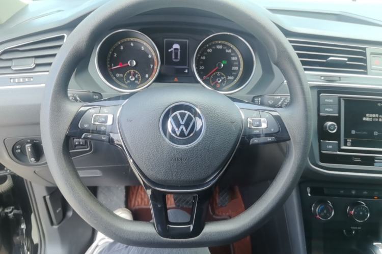 Used Volkswagen Tiguan L 2021 330TSI Automatic Two-Wheel Drive Comfort Edition Steering Wheel