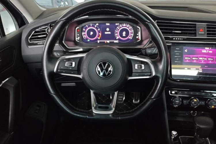 Used Volkswagen Tiguan L 2021 330TSI Automatic Two-Wheel Drive R-Line Enhanced Edition Steering Wheel