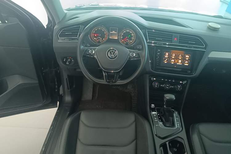 Used Volkswagen Tiguan L 2021 330TSI Automatic Two-Wheel Drive Smart Edition Steering Wheel