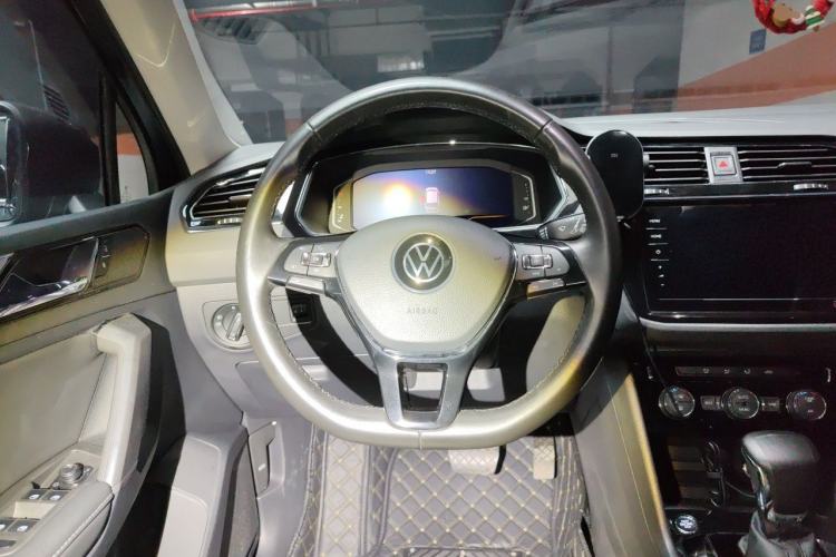 Used Volkswagen Tiguan L 2021 330TSI Automatic Two-Wheel Drive Smart Edition Steering Wheel