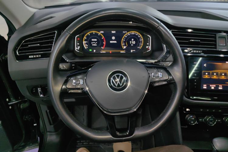 Used Volkswagen Tiguan L 2021 330TSI Automatic Two-Wheel Drive Smart Edition Steering Wheel