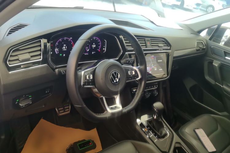 Used Volkswagen Tiguan L 2021 330TSI Automatic Two-Wheel Drive R-Line Flagship Edition Steering Wheel
