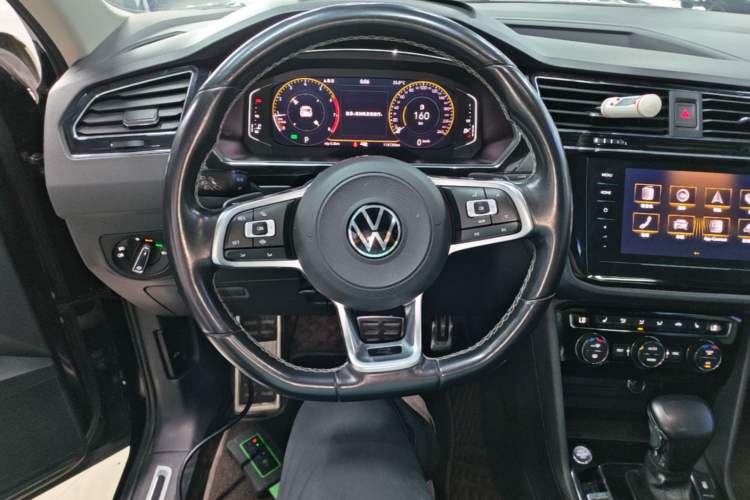 Used Volkswagen Tiguan L 2021 330TSI Automatic Two-Wheel Drive R-Line Enhanced Edition Steering Wheel
