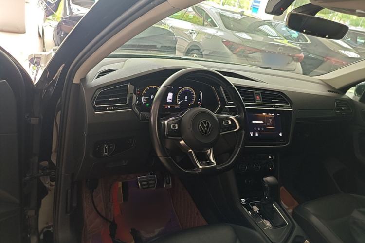 Used Volkswagen Tiguan L 2021 330TSI Automatic Two-Wheel Drive R-Line Enhanced Edition Steering Wheel