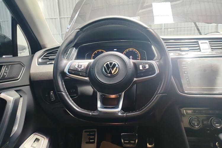 Used Volkswagen Tiguan L 2021 330TSI Automatic Two-Wheel Drive R-Line Enhanced Edition Steering Wheel
