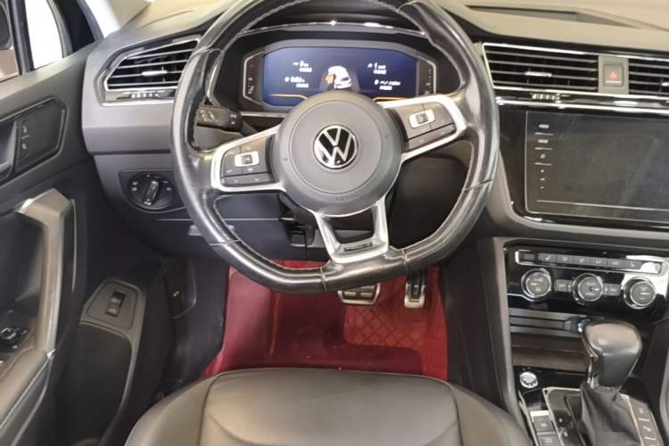 Used Volkswagen Tiguan L 2021 330TSI Automatic Two-Wheel Drive R-Line Enhanced Edition Steering Wheel