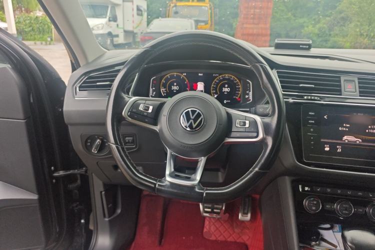 Used Volkswagen Tiguan L 2021 330TSI Automatic Two-Wheel Drive R-Line Enhanced Edition Steering Wheel