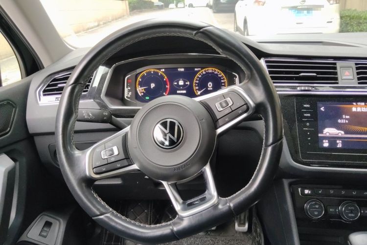 Used Volkswagen Tiguan L 2021 330TSI Automatic Two-Wheel Drive R-Line Enhanced Edition Steering Wheel