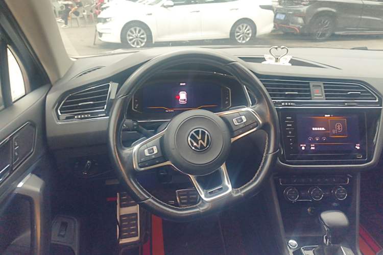 Used Volkswagen Tiguan L 2021 330TSI Automatic Two-Wheel Drive R-Line Enhanced Edition Steering Wheel