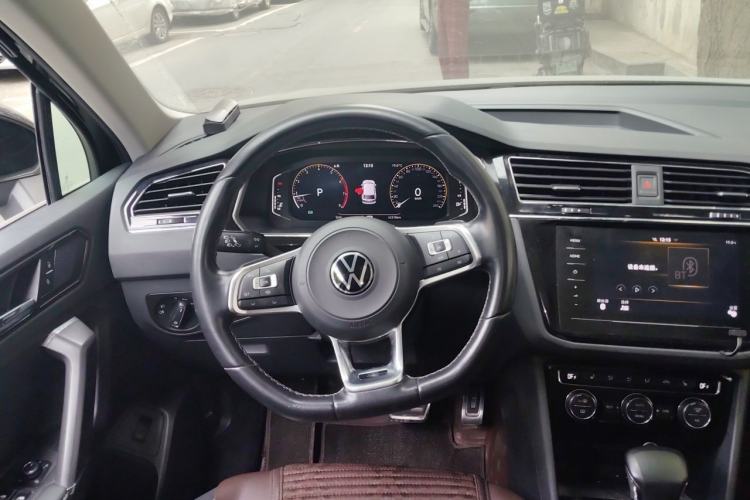 Used Volkswagen Tiguan L 2021 330TSI Automatic Two-Wheel Drive R-Line Enhanced Edition Steering Wheel