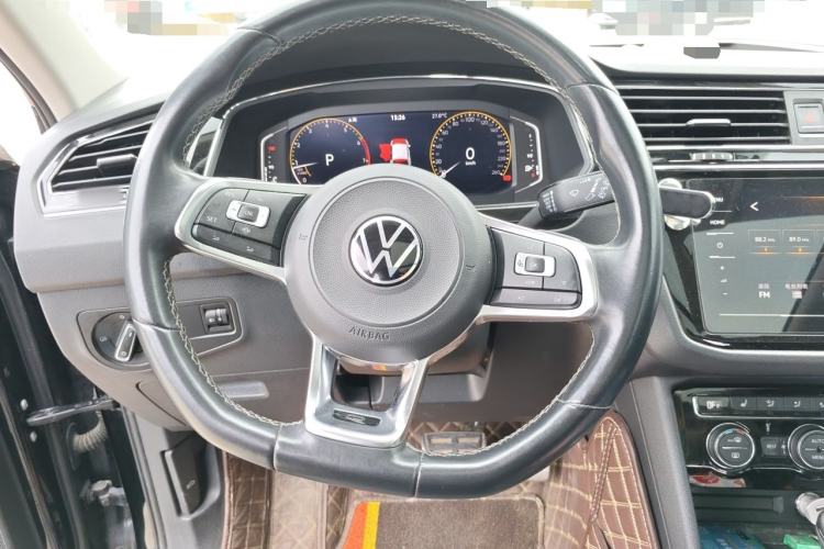 Used Volkswagen Tiguan L 2021 330TSI Automatic Two-Wheel Drive R-Line Enhanced Edition Steering Wheel