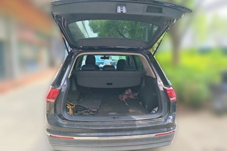 Used Volkswagen Tiguan L 2021 330TSI Automatic Two-Wheel Drive Smart Edition Trunk
